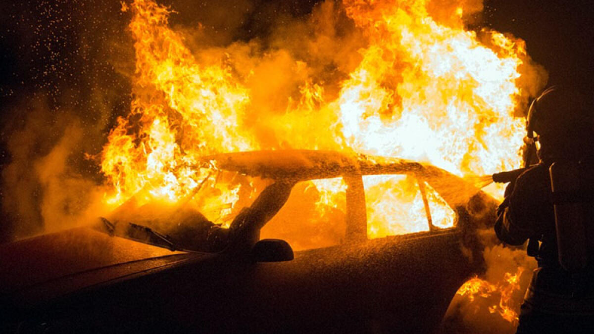 Auto in fiamme a Domicella: l'incendio è doloso - 