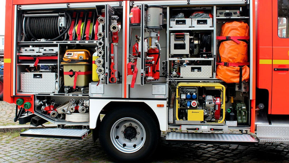 Incendio distrugge una serra nei Paesi Vesuviani - 