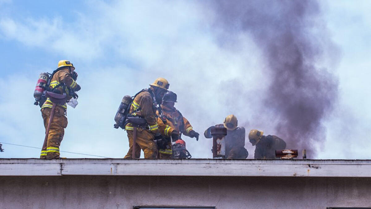 Casa in fiamme, donna al reparto grandi ustionati del Cardarelli - 