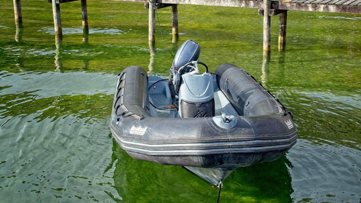 Rubano gommone da 5 metri nel Vesuviano - 