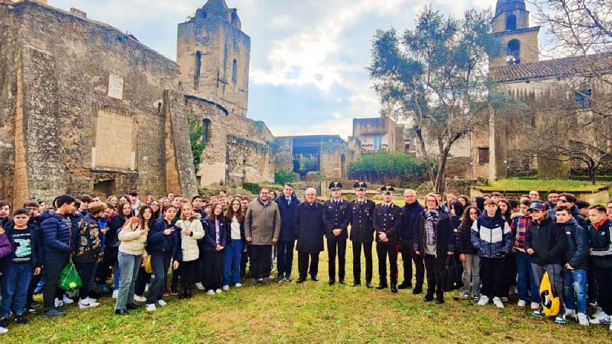 I carabinieri incontrano gli studenti nelle Basiliche Paleocristiane del Nolano - 
