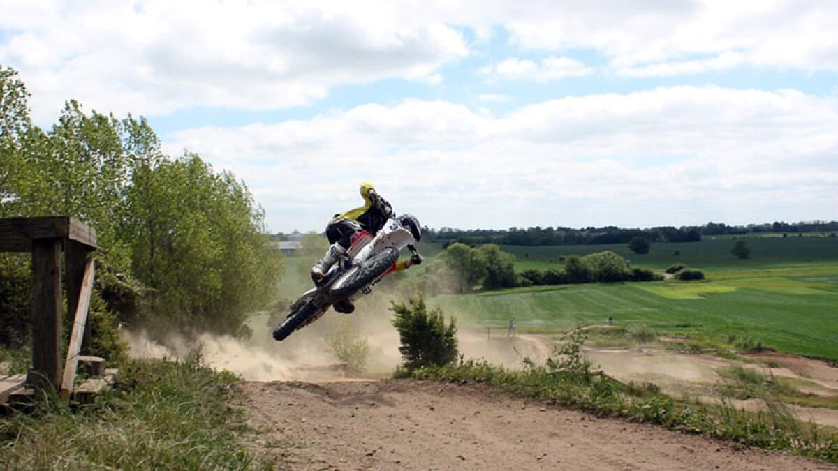 Bloccato in moto da cross in pieno parco protetto nel Nolano - 