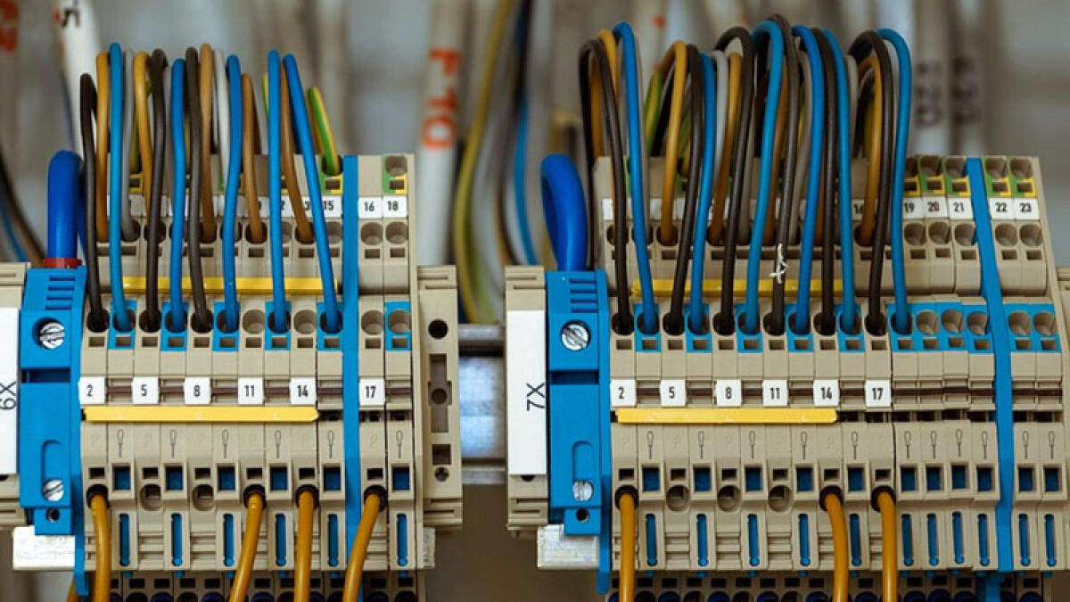 Ex addetto Enel truffa 1,2 milioni nel Napoletano - 