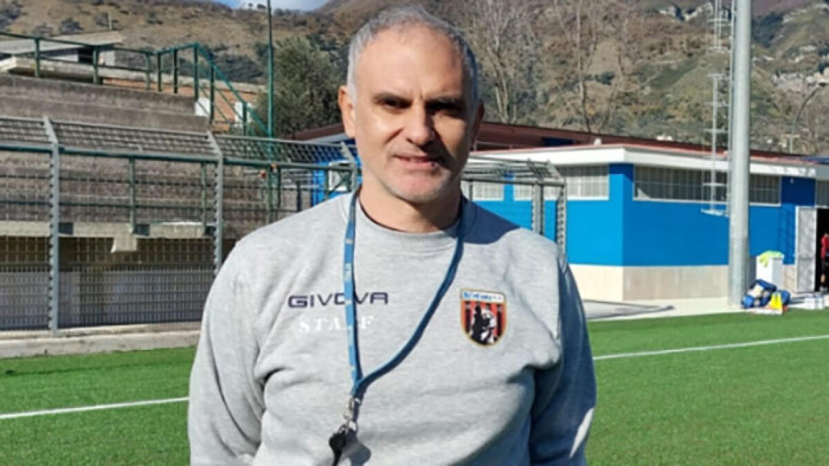 Allenatore della Nocerina preso a pugni da ultras Cavese - 
