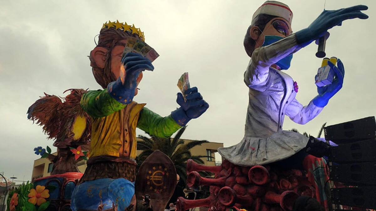 In 50mila a Saviano per i carri di Carnevale - 