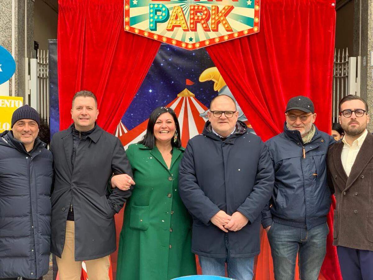 Successo per il Carnevale "incredibile", più di cinquemila persone in piazza - 