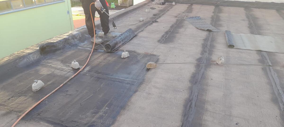 Boscoreale, plesso via De Prisco. «In dieci giorni consegneremo la palestra» - 