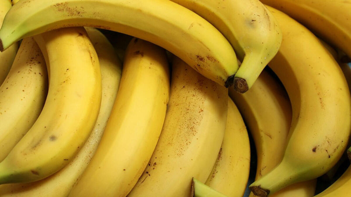 Evade dai domiciliari per andare a comprare le banane - 