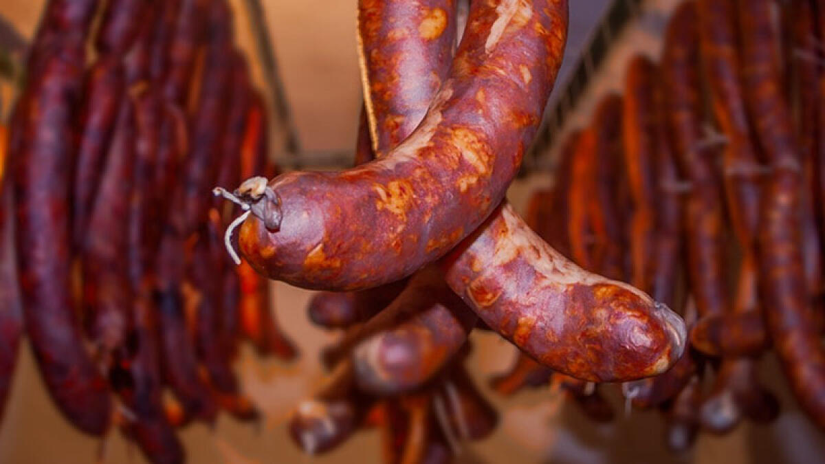 Sequestrati 15 quintali di carne suina e salumi - 