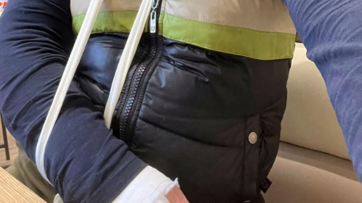 Scontri Napoli-Eintracht, cittadino napoletano ferito durante l'assalto. Per lui 25 giorni di prognosi - 