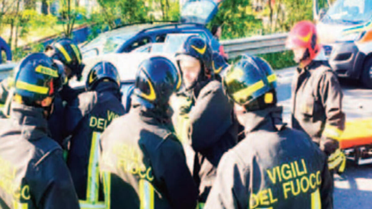 Carambola fra tre auto sulla Statale: 5 feriti - 