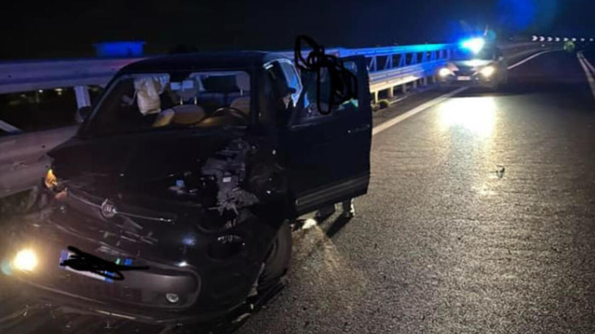 Auto contro guardrail sulla Statale 268: due feriti - 