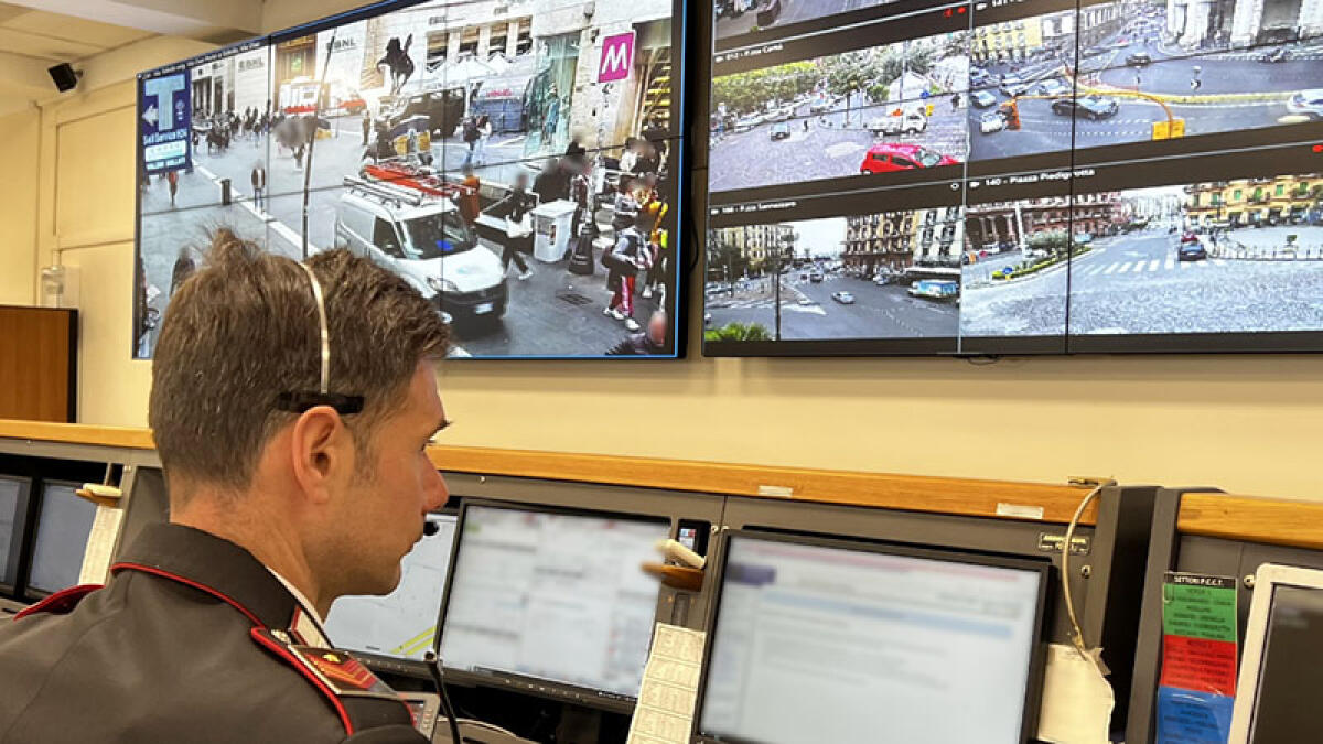 Ragazzina scappa di casa, trovata grazie alle celle telefoniche ed al cuore dei carabinieri - 