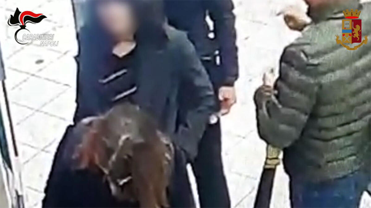 Furti e rapine in Metro a Napoli: catturati due specialisti dopo mesi di indagini GUARDA IL VIDEO - 