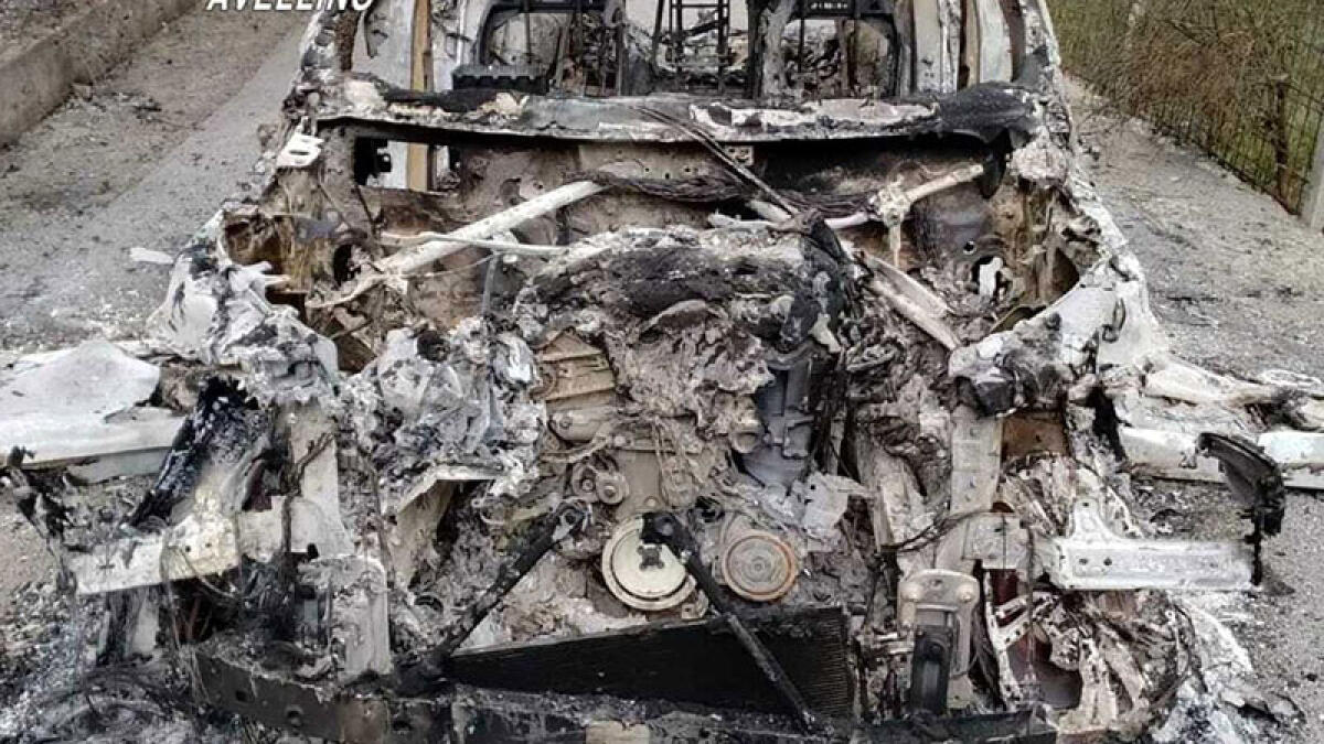 Trovato costoso Suv completamente carbonizzato, è mistero - 