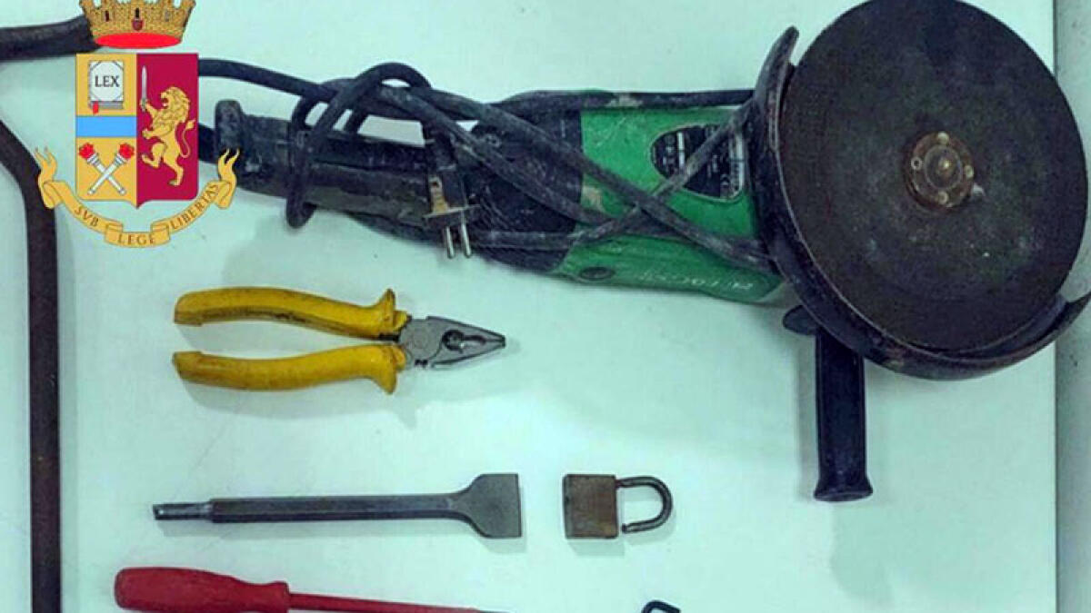 Furto in un garage dei Paesi Vesuviani - 