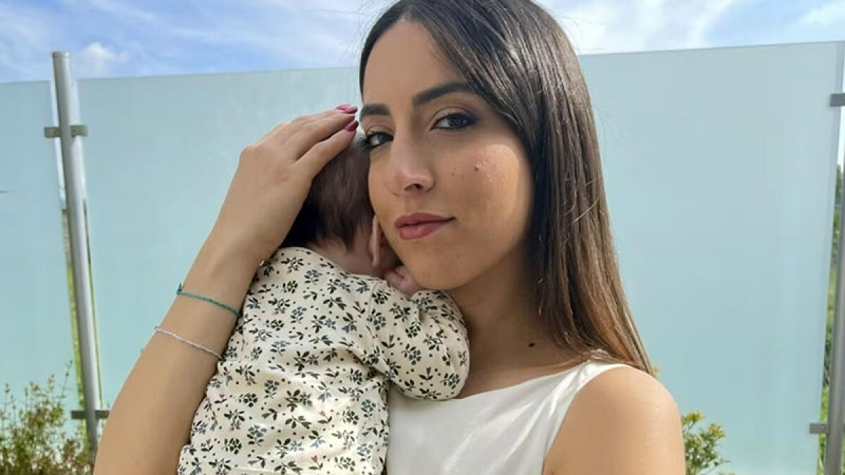 Angelica diventa mamma dopo un tumore raro all'utero - 