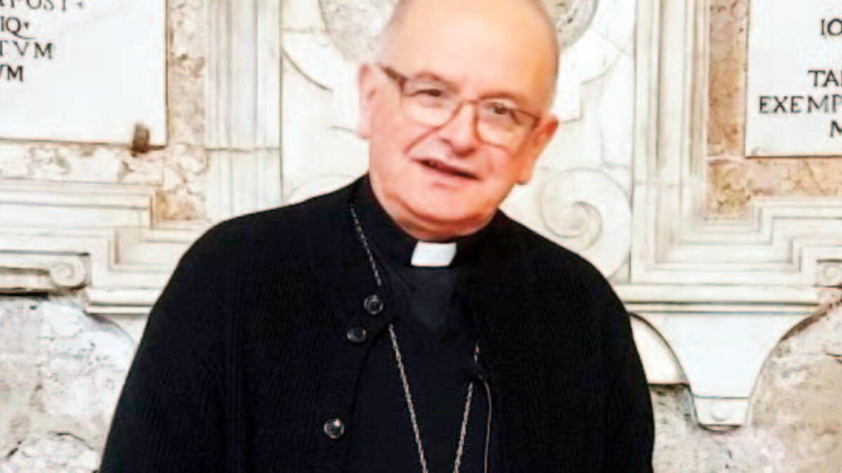 Duro manifesto contro il Vescovo: ha solo ridotto una festa a tre giorni - 