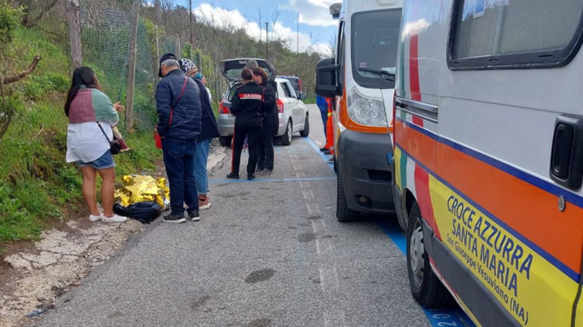 Turista stroncata da un malore sul Vesuvio - 