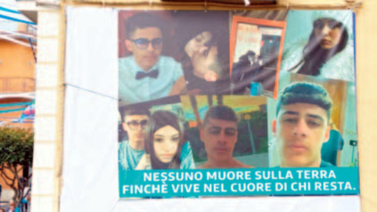 Schianto e strage familiare sull'A30, l'ultimo saluto anche a Rosario - 