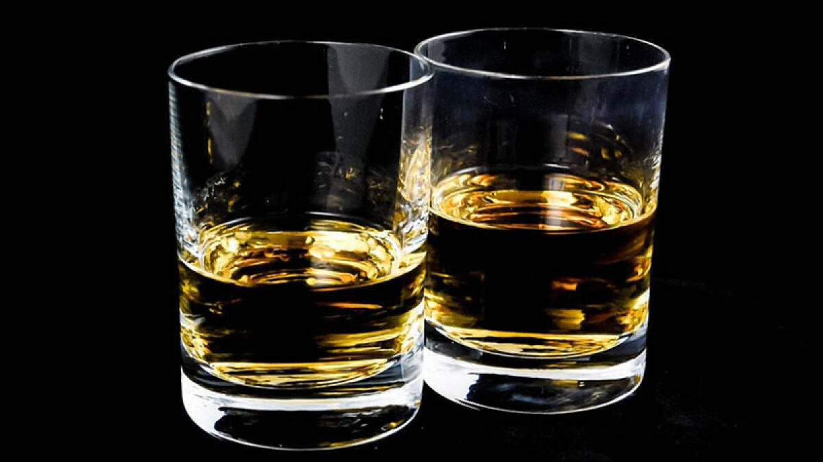 Alcol a una 13enne che finisce in ospedale: chiuso il bar - 