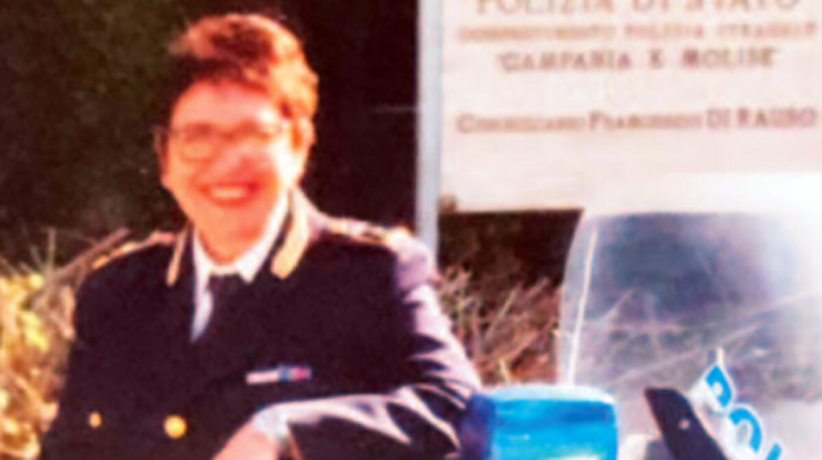 Daniela, la prima donna "Falco" napoletana va in pensione - 