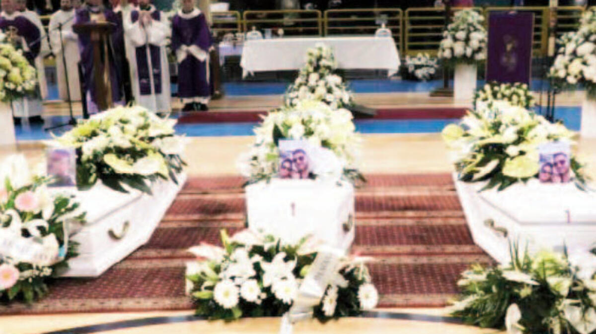 Pamela, Emilio e Emanuele: dolore ai funerali dei tre giovani falciati sulla Statale - 