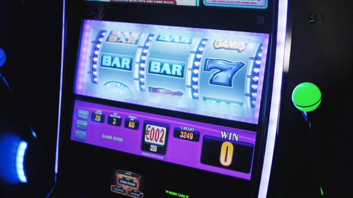 Quattro slot sequestrate nei Paesi Vesuviani - 