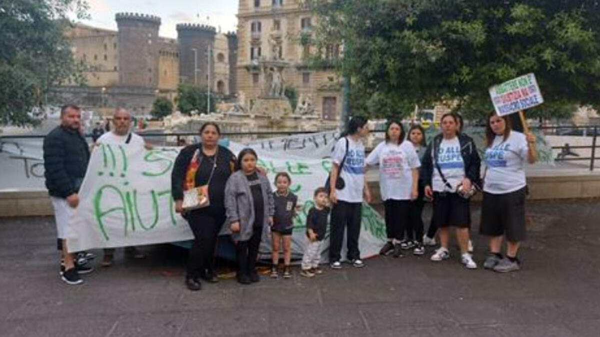 Quaranta sfollati vanno a dormire in tenda a Piazza Municipio - 