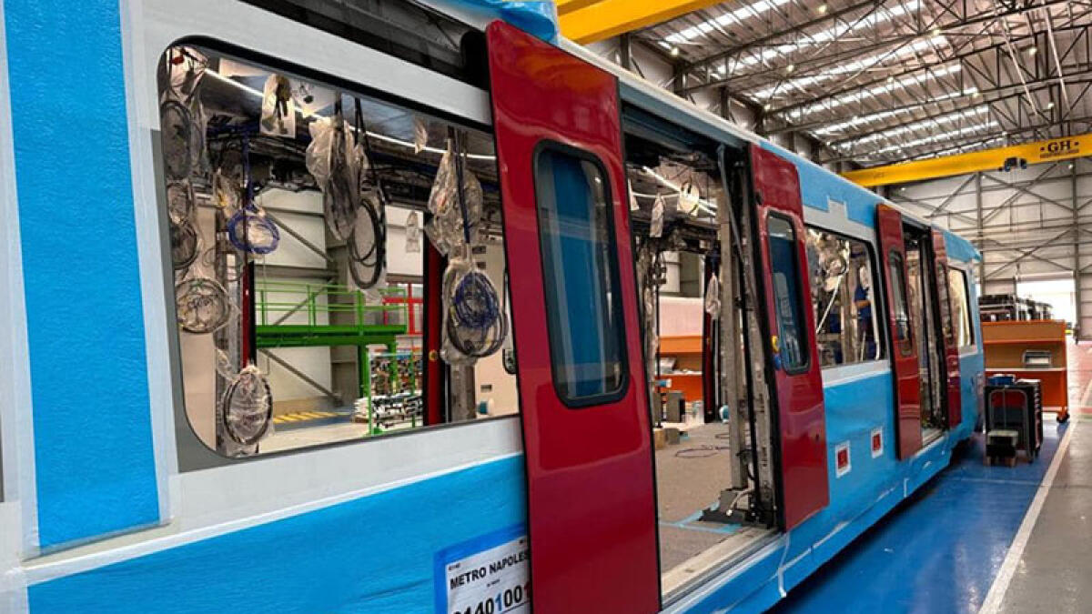 Circumvesuviana, prendono forma i nuovi treni in costruzione a Valencia - 