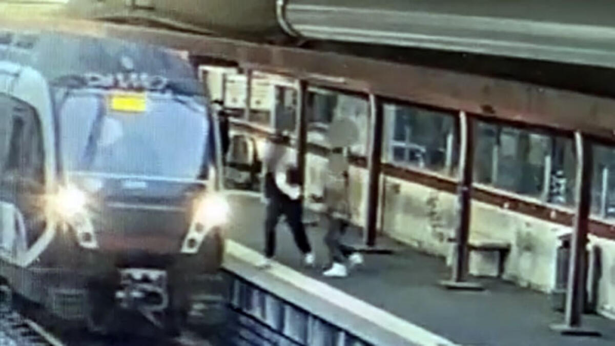 Circumvesuviana, da luglio stop anche ai treni per il Centro Direzionale - 