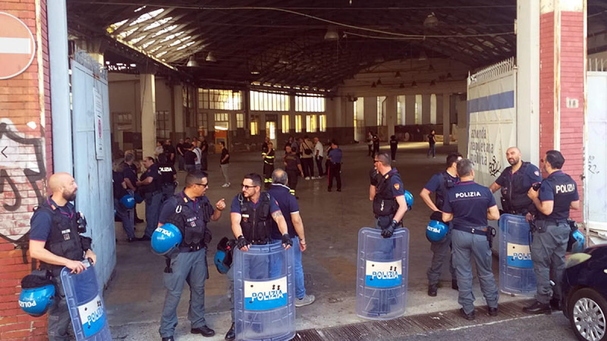 Deposito Anm sgomberato dal campo rom - 