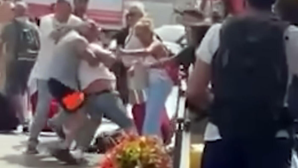 Scoppia la rissa all'imbarco dei traghetti - IL VIDEO - 