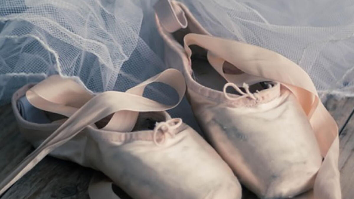 Affetta da malattia rara, 12enne riesce a fare danza - 