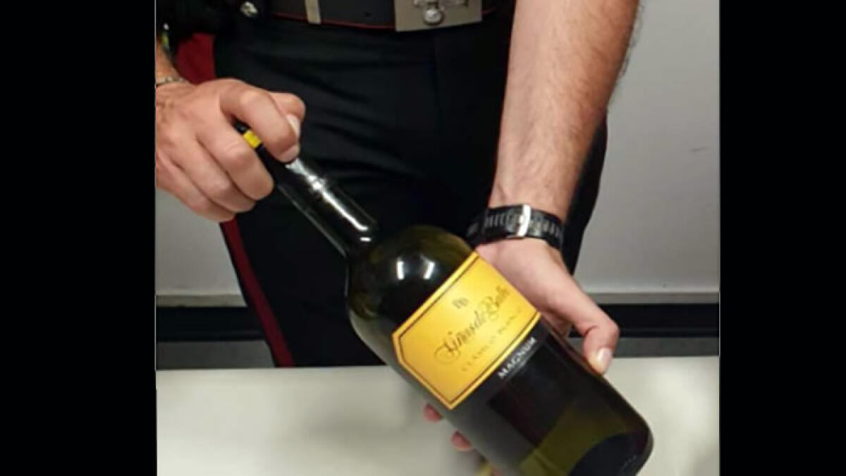 La cocaina liquida nascosta nella bottiglia di vino: un arresto a Boscoreale - 