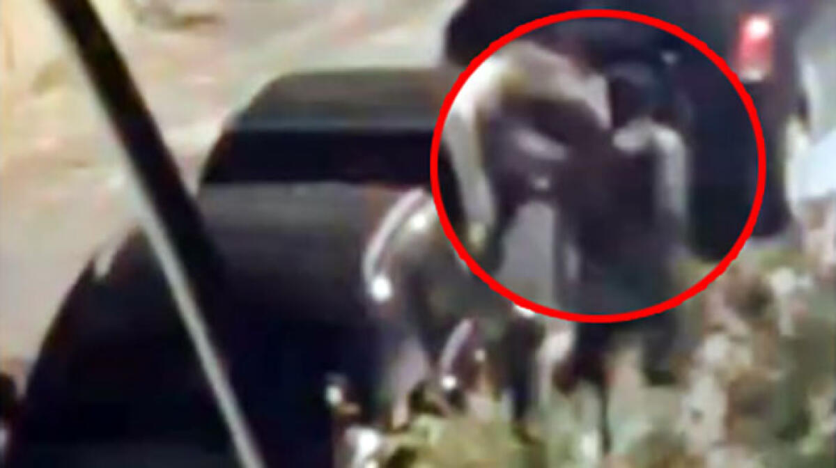 Feroci schiaffi alla fidanzata, identificato l'aggressore di Posillipo - 