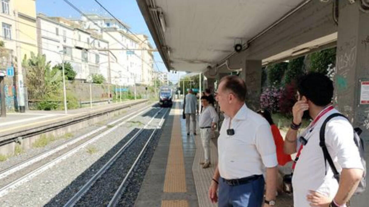 Circumvesuviana, oltre due ore da Torre a Castellammare: protestano pure i sindaci - 