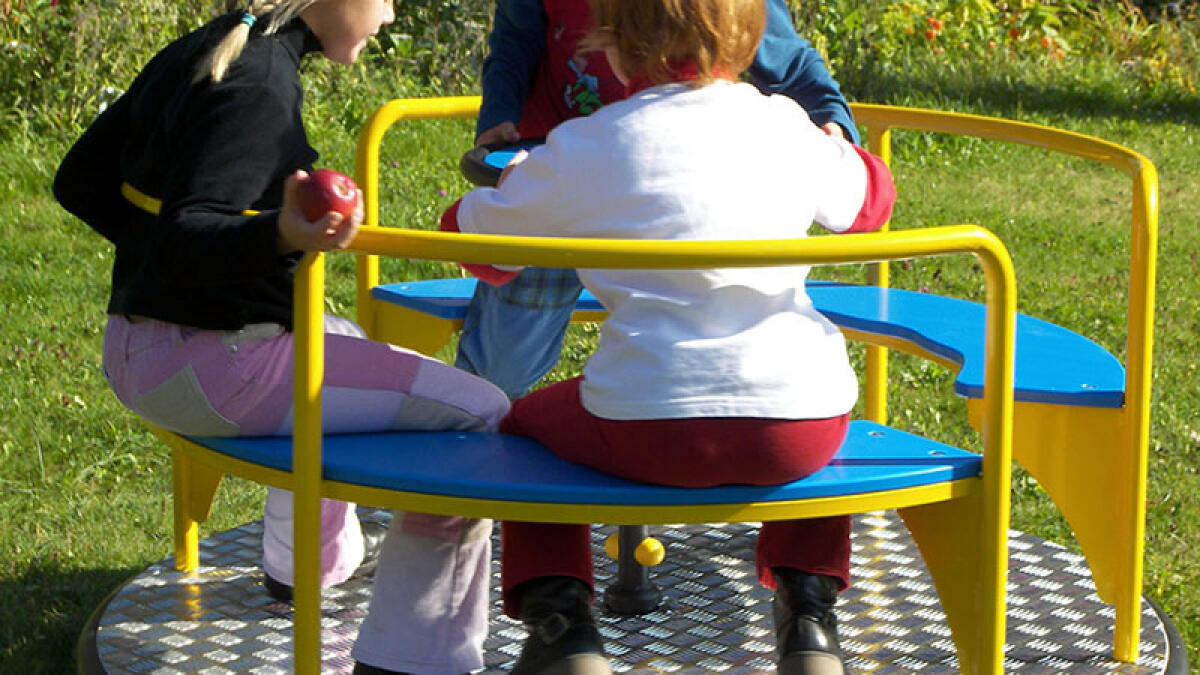 A Nola arriva Hyrialand - 