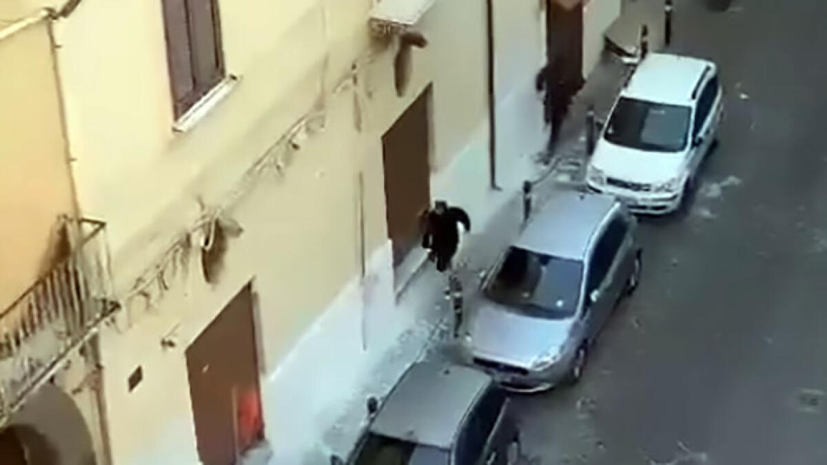 Commando armato a Sarno, terrore in strada - IL VIDEO - 