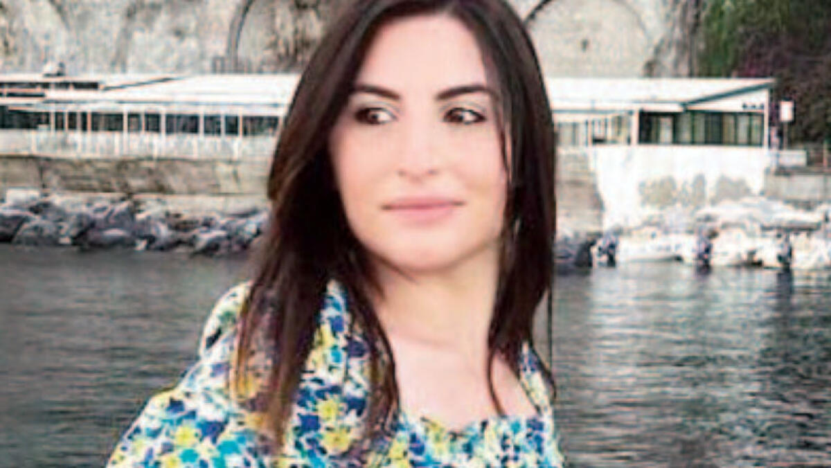 Incinta al nono mese muore in un incidente insieme alla bimba, è lutto cittadino - 