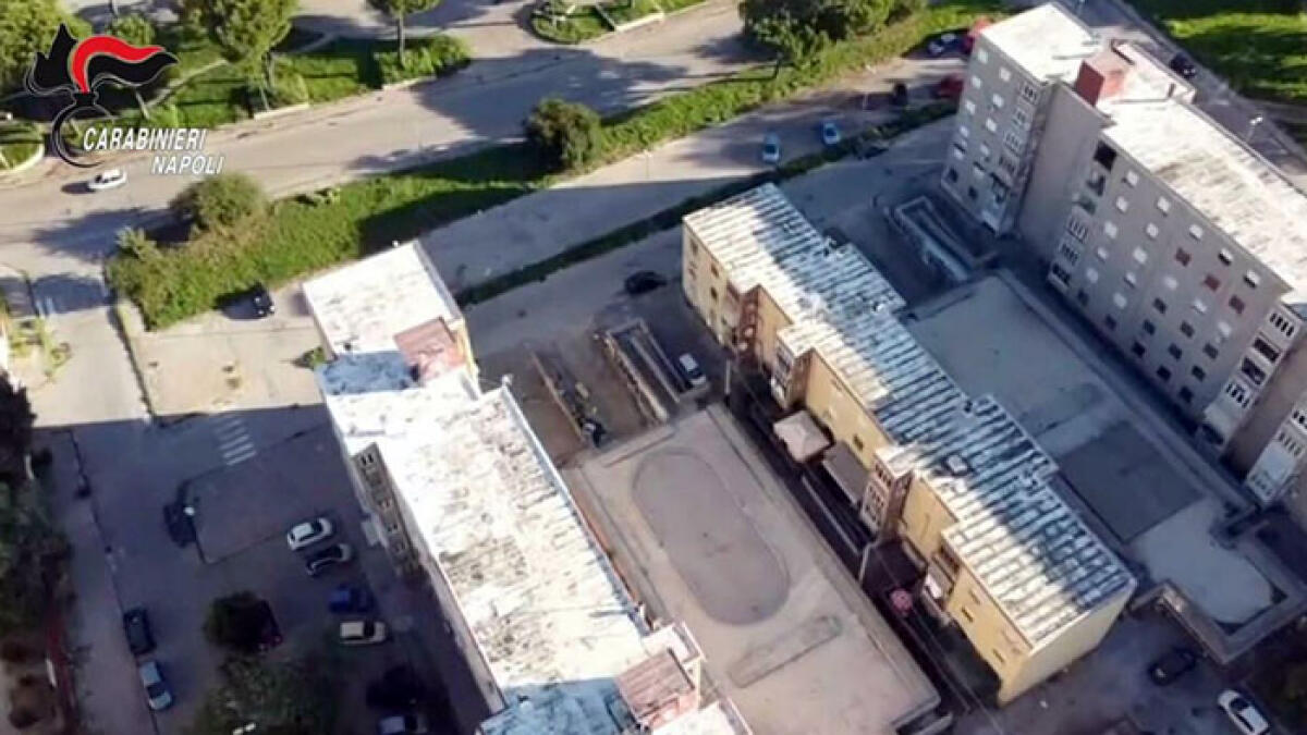 Stesa nel rione, esplosi più di 20 colpi - 