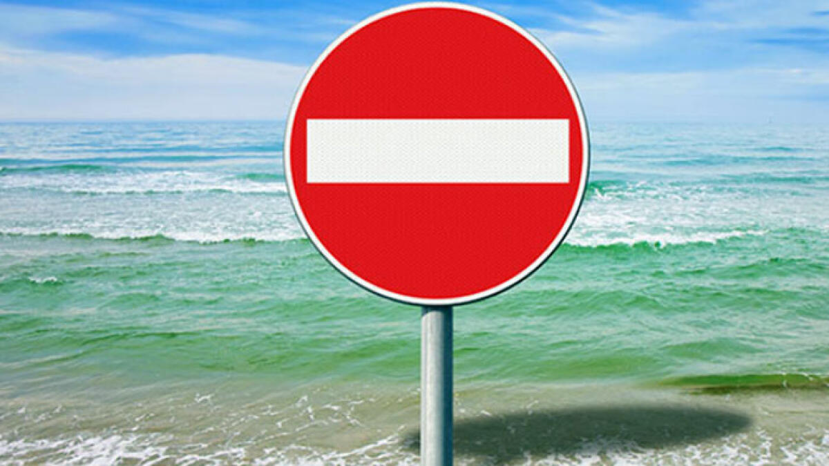 Mare vesuviano, torna il divieto di balneazione a Torre Annunziata - 