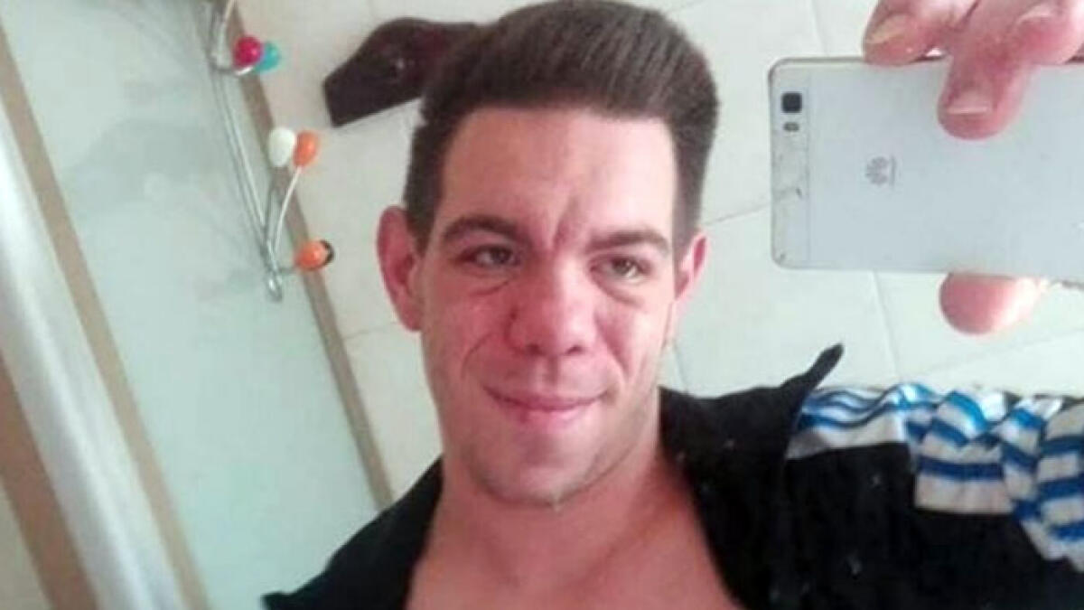 Trovato morto in casa a 29 anni, giallo sul decesso di Carlo - 