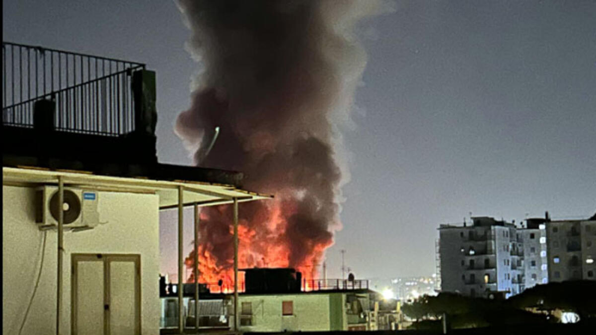 Troppa diossina nell'aria dopo l'incendio a Barra: coinvolti Napoli e l'area vesuviana - 