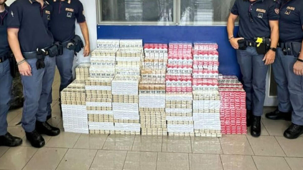 Due donne viaggiano in treno con 138 chili di sigarette di contrabbando - 