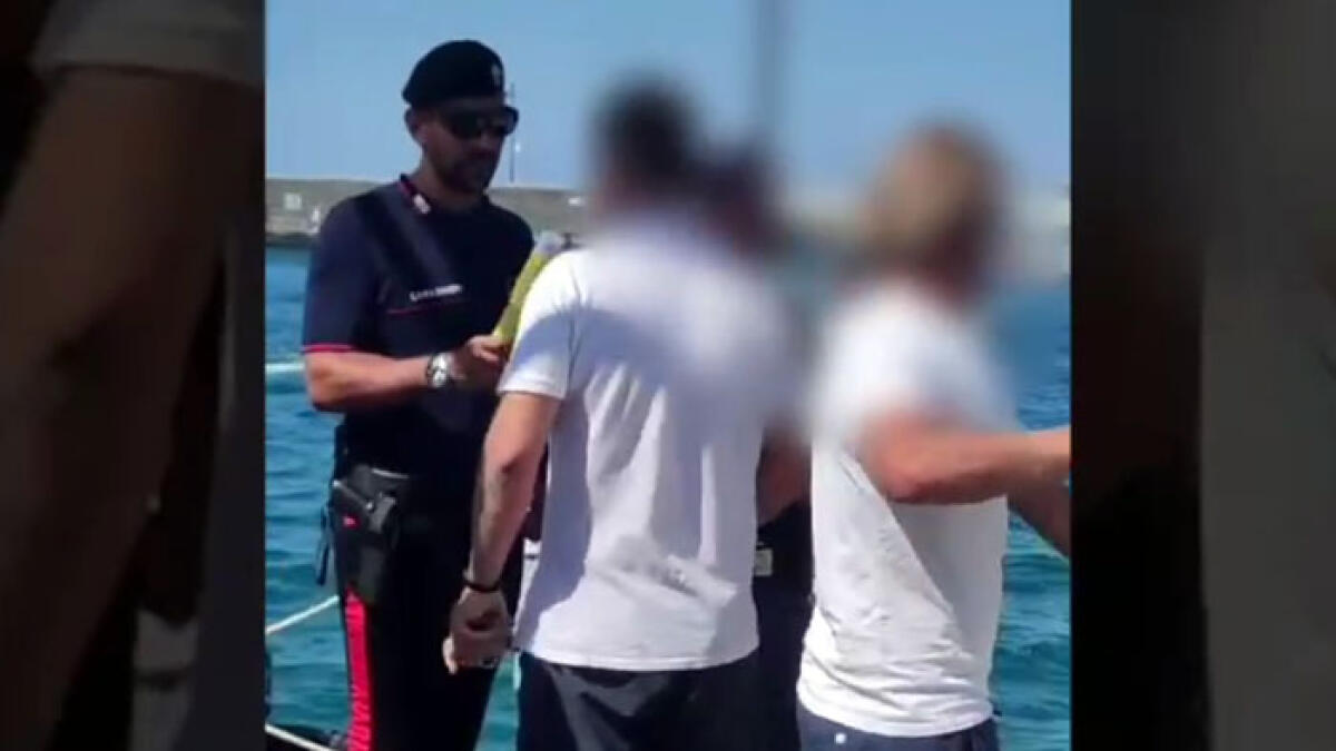 Carabinieri in mare, alcoltest ai conducenti delle barche - 