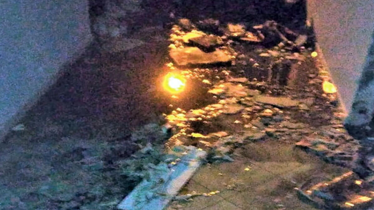 Vandali danno fuoco alla scuola materna - 