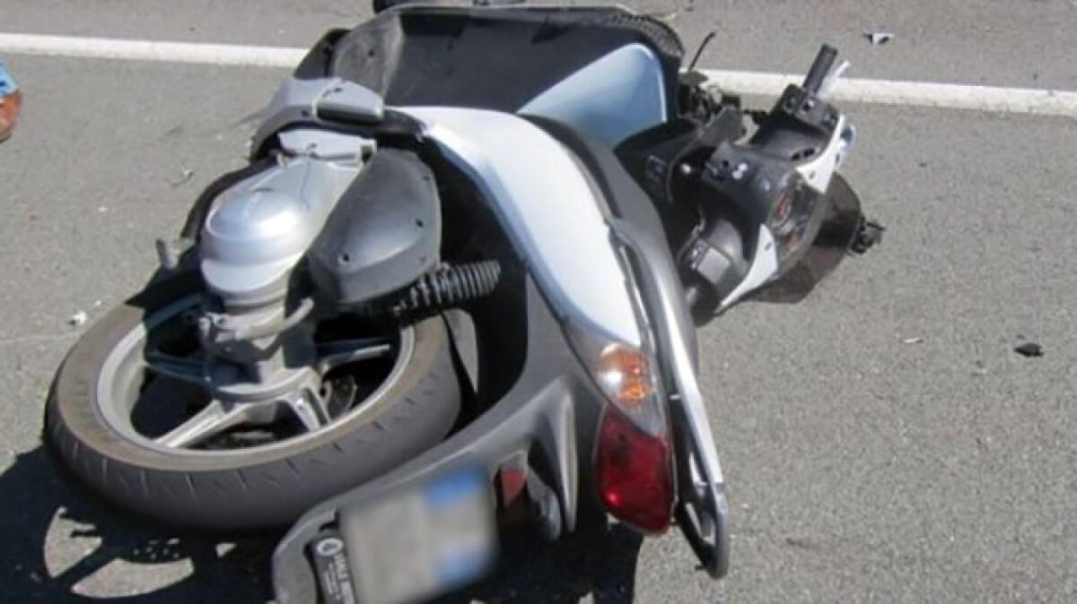 Travolto da grosso scooter nel Vesuviano: è in prognosi riservata - 