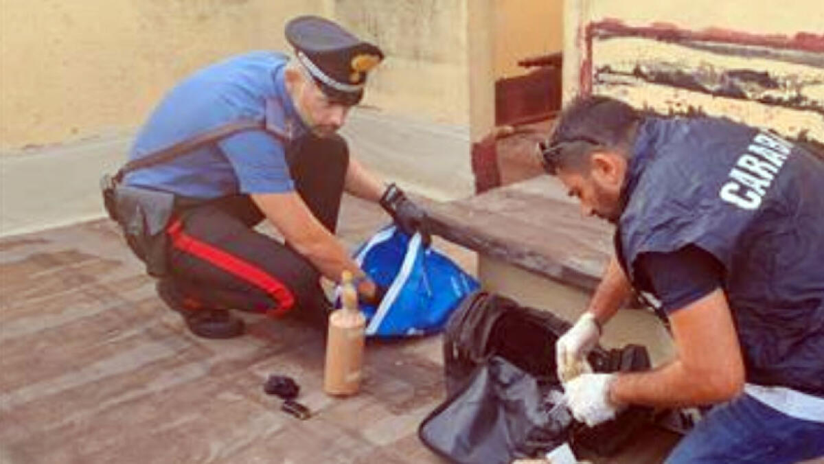 Colpito da raffica di spari nella notte: 7 colpi contro un solo uomo nel Napoletano - 