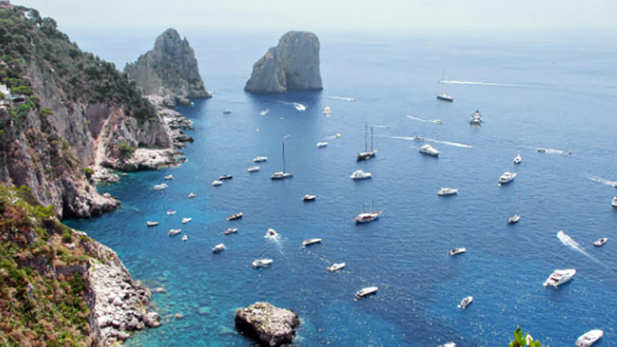 Corpo senza vita a Capri tra la Grotta ed i Faraglioni - 